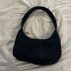 aritzia nylon shoulder bag